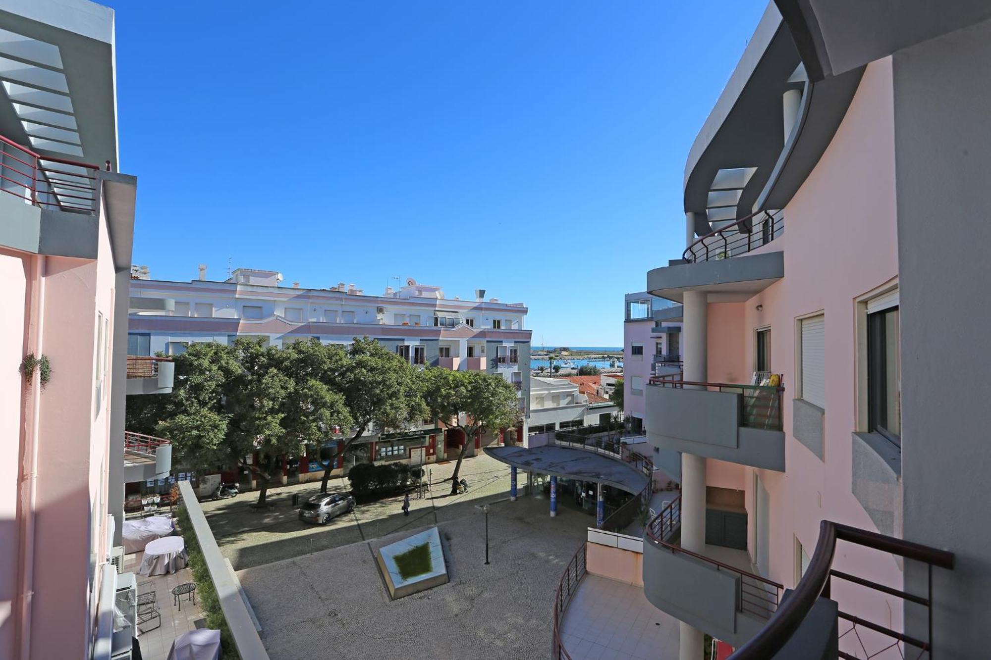 Gama Avenue Apartments Лагос Екстериор снимка
